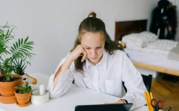 Psychoterapia skutecznym sposobem na poprawę atmosfery w zespole terapia cbt online